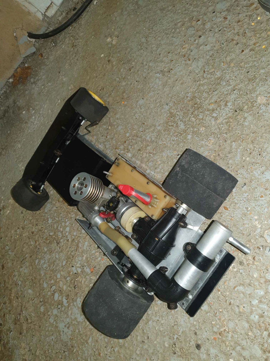 48136410.jpg